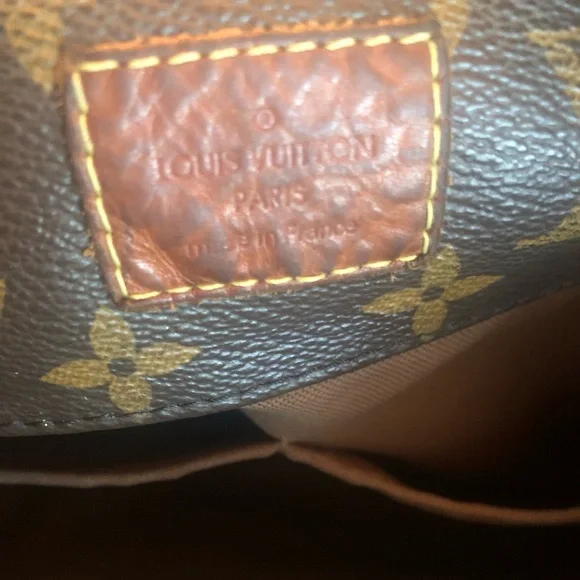 Louis Vuitton Monogram Sully PM - Picture 10 of 16
